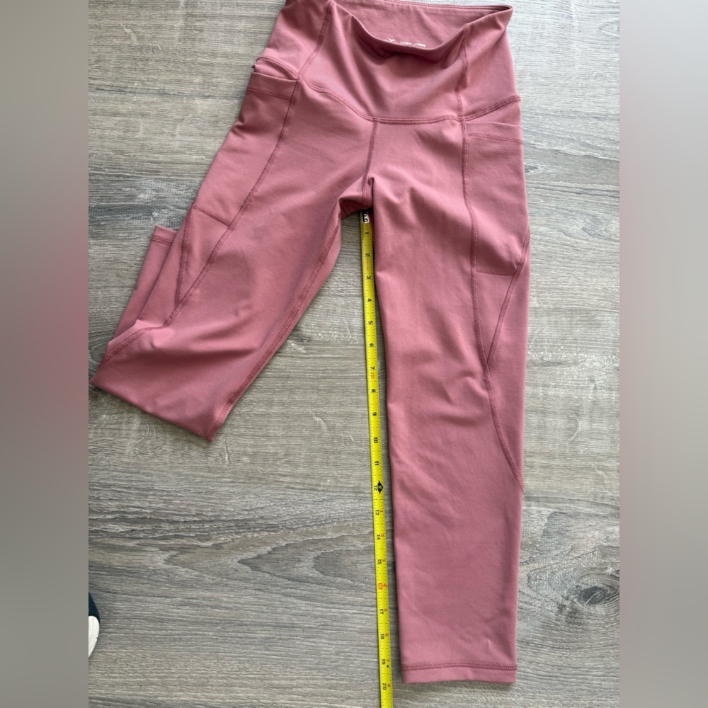 Old Navy Women’s Size XXS/XS Dusty Rose High-Waisted Capri Leggings - Picture 7 of 8